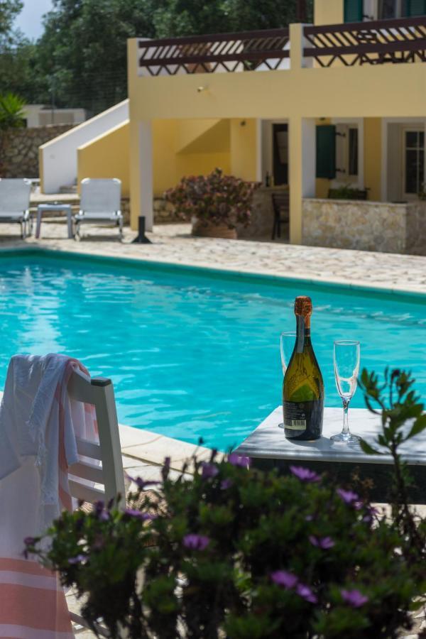 Villa Elaia Suites & Apartments No.1 Гайос Экстерьер фото
